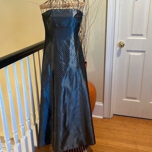 Alex Evening 🔥Sale🔥shiny gray with white speckles dress